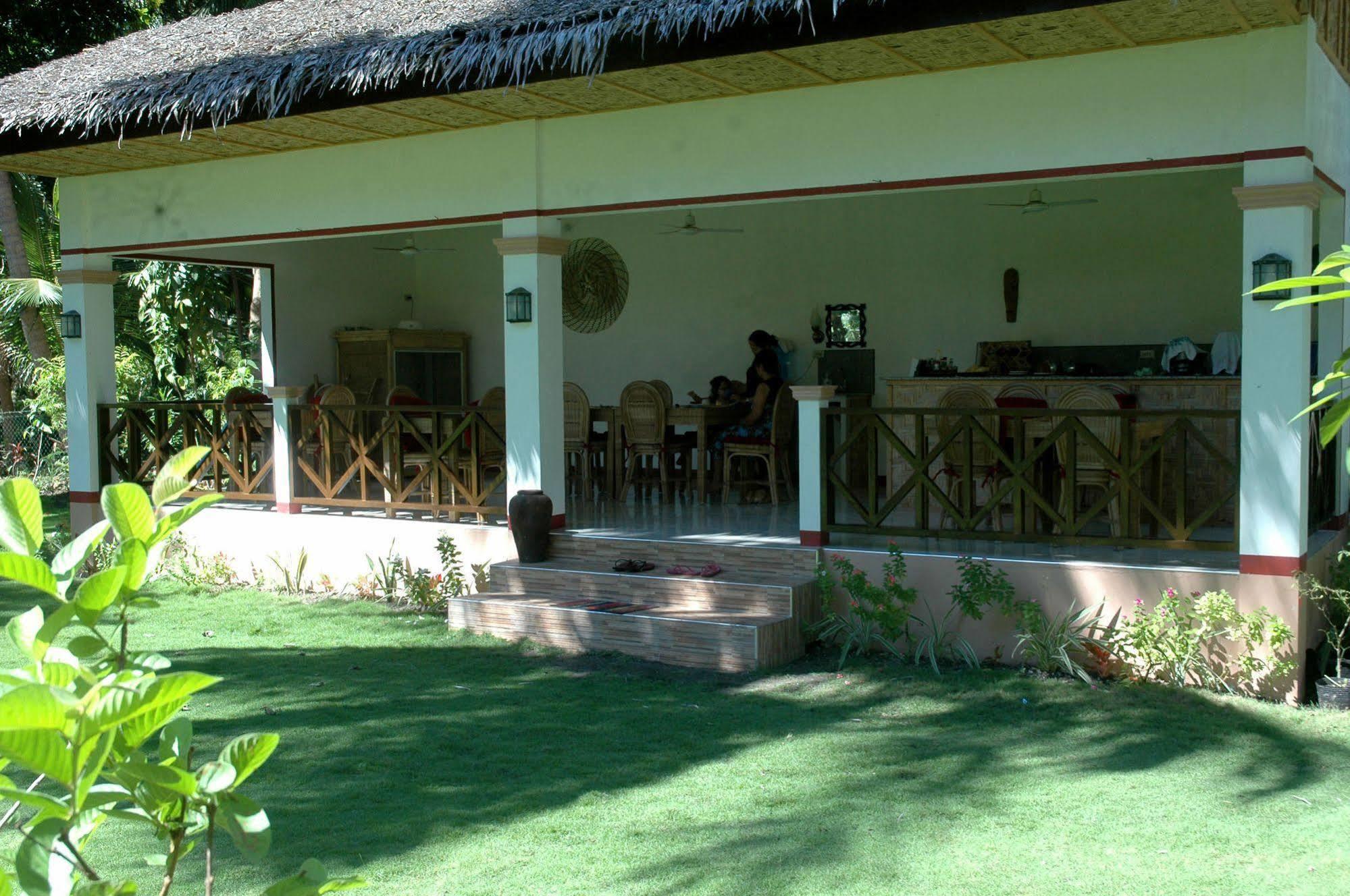 Neptune Diving Resort Santander Luaran gambar