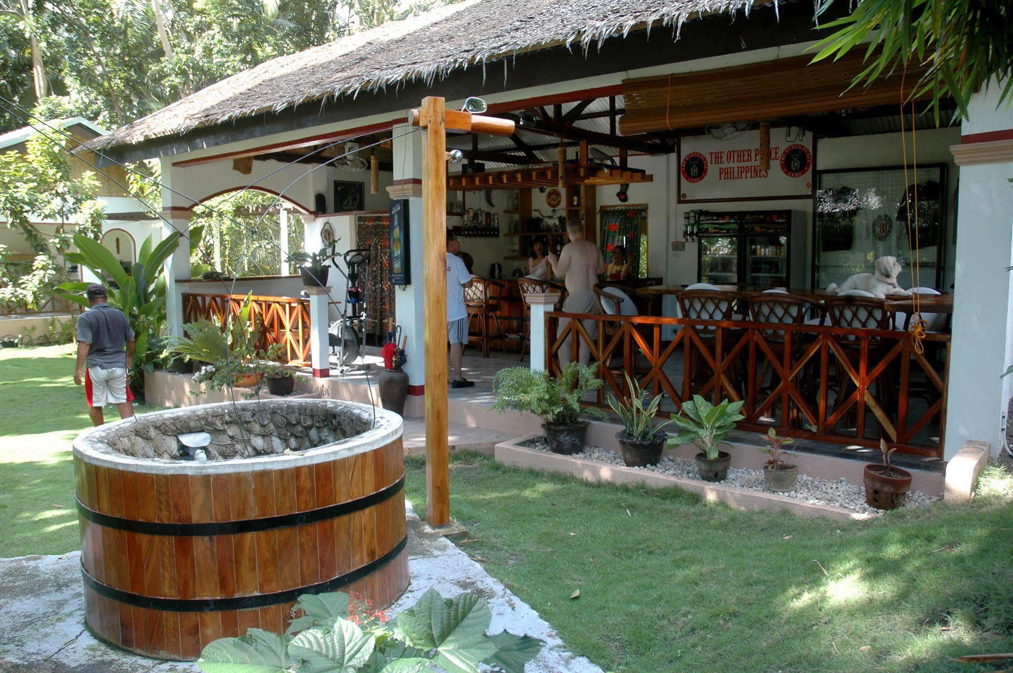 Neptune Diving Resort Santander Luaran gambar